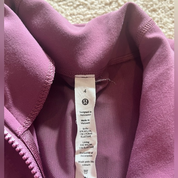lululemon size 4 define jacket - Picture 2 of 3